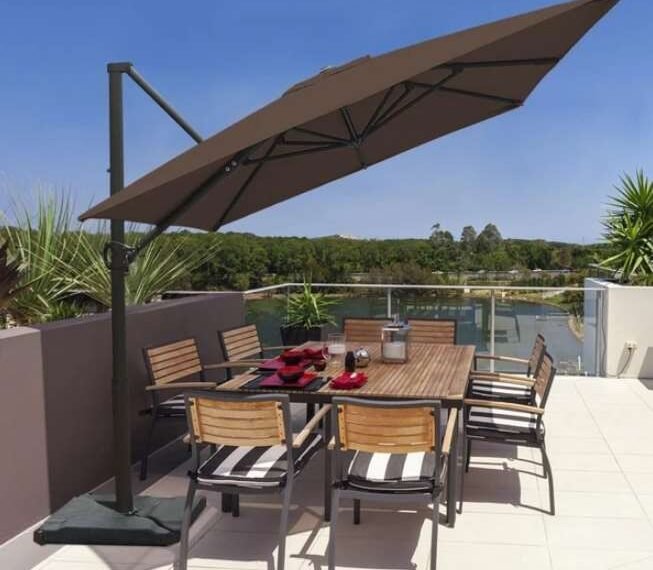 8 x 10 Feet Rectangular Offset Cantilever Umbrella with Cross Base